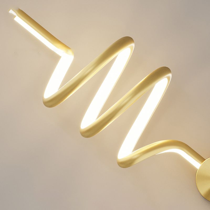 Modern Style Astronaut Wall Light Fixture Household LED Wall Light Sconce for Bedroom