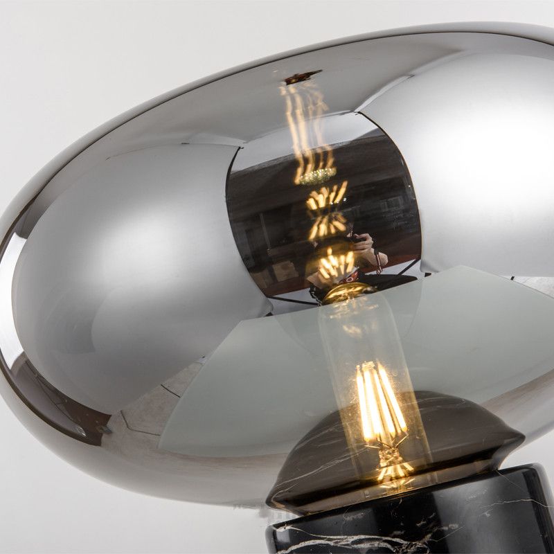 Runde Formglasetischlampe moderner Stil 1-Licht-Tischlampenlampen
