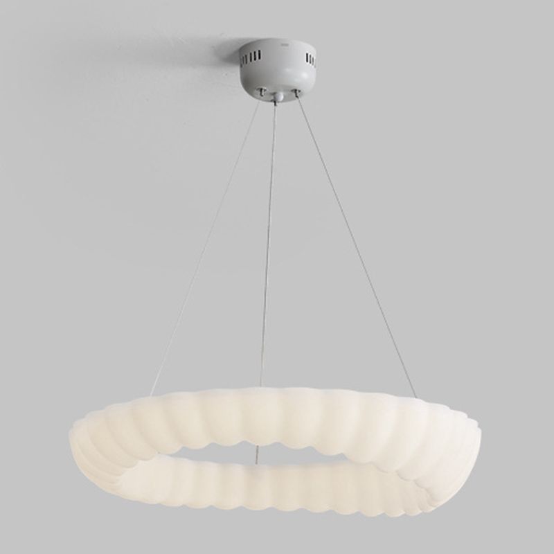 Circle Metal Ceiling Hanging Light Nordic Style LED White Ceiling Pendant Light