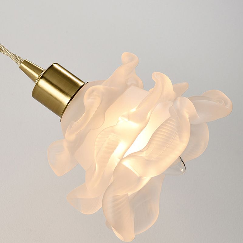 Flower Shape Glass Wall Lighting Modern Style 1-Light Wall Mounted Light in Gold