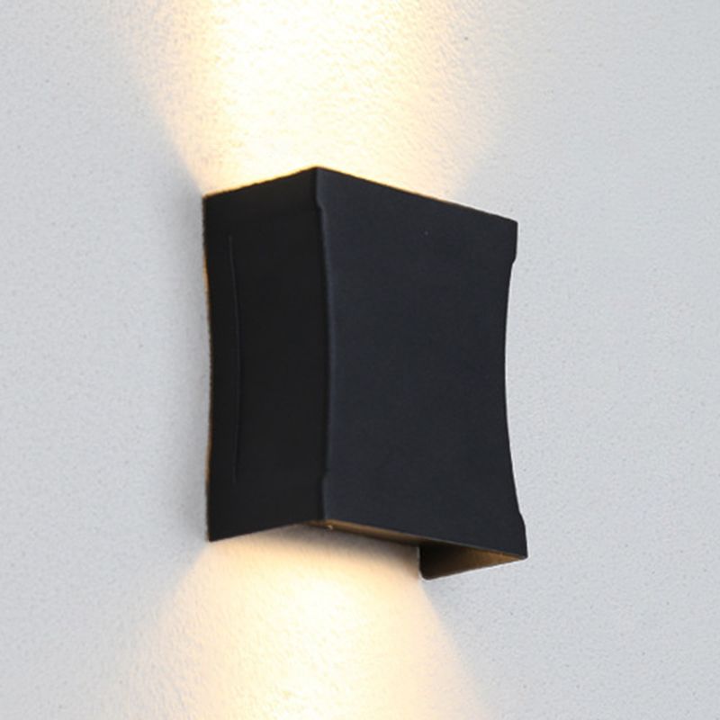 Modern Style Geometry Shape Wall Sconce Metal 2 Light Sconces for Outdoor