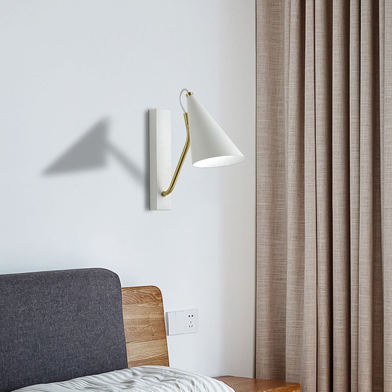 Contemporary Wall Sconce Household Metal Shade Wall Mounted Lamp for Sitting Room