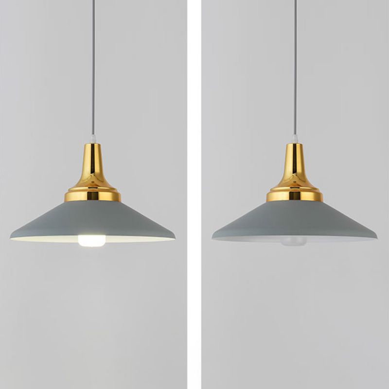 Triangle Dinning Room Down Lighting Pendant Metal Metal Modern Style suspendu Pendant Light
