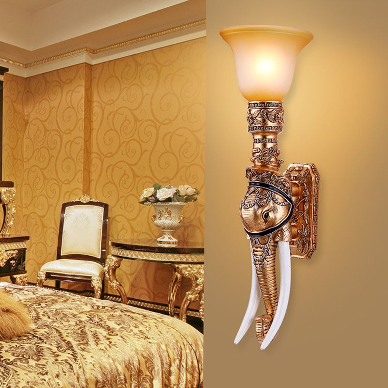 Gold 1 Bulbe Light Light Traditional Resin Elephant Head Murd Murd Murd With Bell Grosted Glass Shade