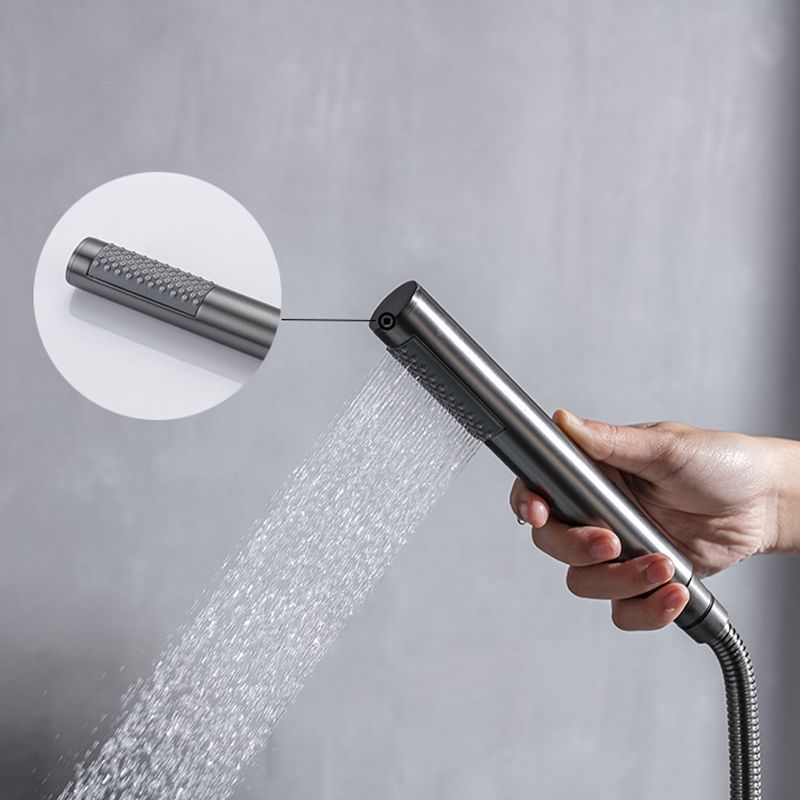 Traditional Floor Mounted Metal Freestanding Tub Filler Swivel Freestanding Faucet
