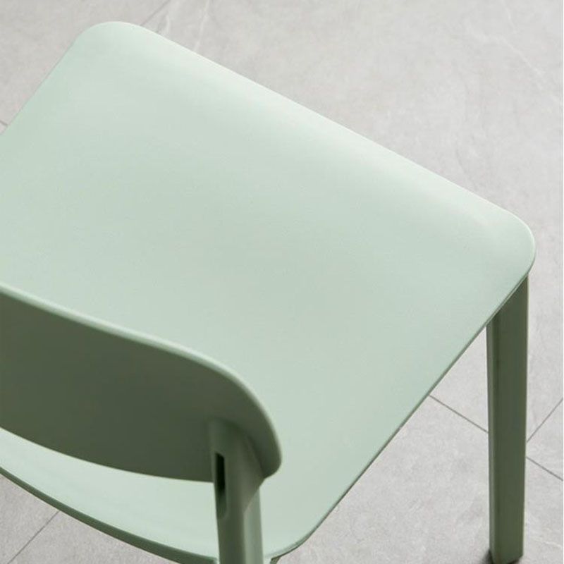 Silla lateral de comedor con respaldo abierto contemporáneo, sillas sin brazos de comedor de plástico para el hogar
