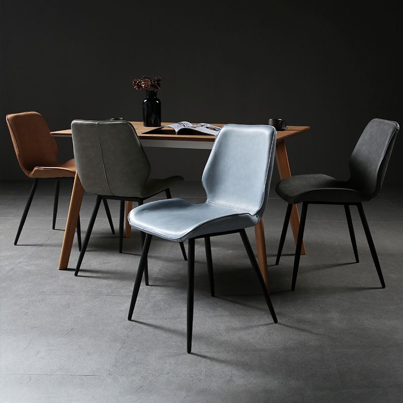 Cocina de estilo moderno que cena el metal de la silla que cena la silla lateral sin brazos del respaldo