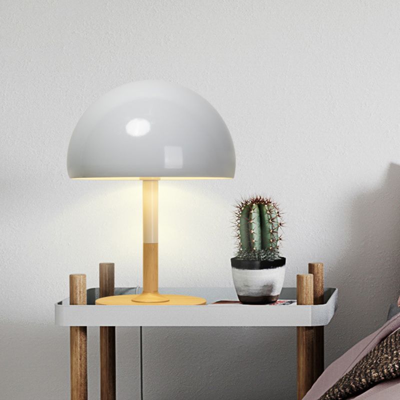 Lampada da scrivania Hemisphere in metallo Lampada da tavolo moderna bianca a 1 testa, base circolare in legno beige
