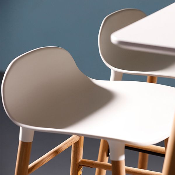 Scandinavian Solid Wood Legs Bar Stool Armless Plastic Bar Stool for Living Room