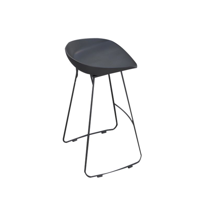 Contemporary Plastic Bar Stool Armless Dining Stool with Footrest