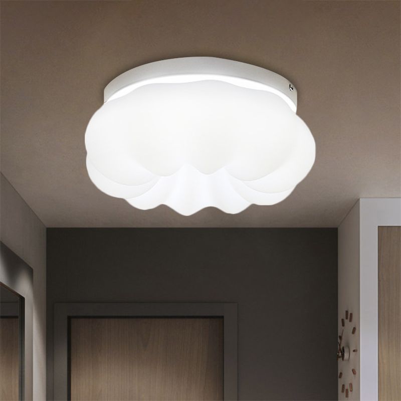 Resin Cloud-Like Ceiling Lamp Simplicity LED White Flush Mount Fixture in 3 Color Light, 12"/18" Width