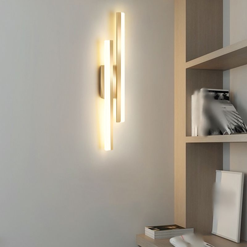 Linear Shape Metal Wall Lights Modern Style 2 Light Wall Mounted Light Fixtures in Gold