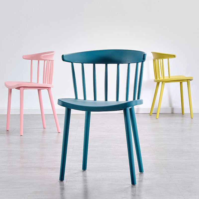 Contemporary Style Plastic Dining Armchair Windsor Back Side Chair for Home