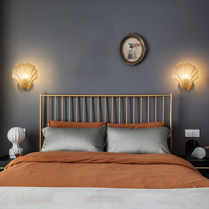 Nordic Style Wall Light Shell Shape Wall Lamp with Glass Shade for Bedroom