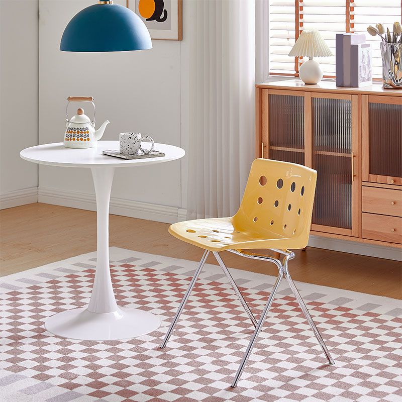 Modern Style Stackable Side Chair Plastic Dining Chair for Dining Room