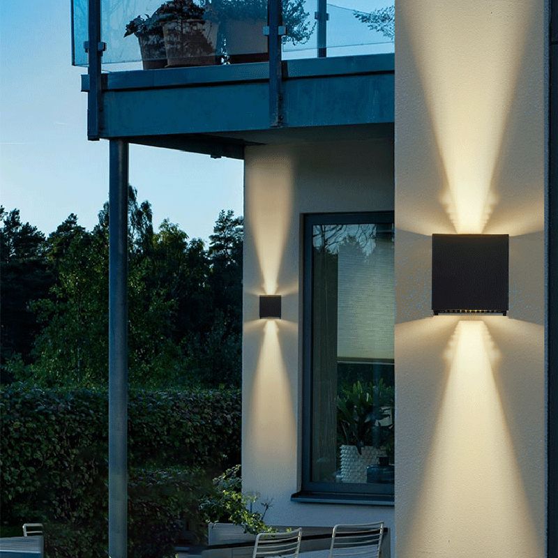 Square Shade Metal Wall Sconce Modern Style 2 Lights Wall Lighting Fixtures