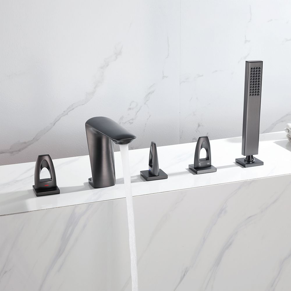 Modern Bathtub Faucet Flush Mounted Shower Head Rod Handle Faucet