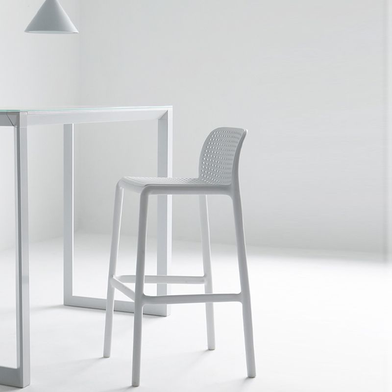 Modern Plastic Footrest Bar Stool Low Back Coffee Shop Counter & Bar Stool