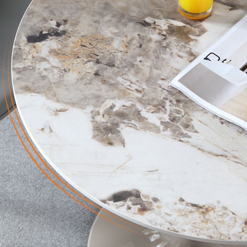 Ronde eigentijdse eettafel in bruintinten Vaste tafel van gesinterde steen