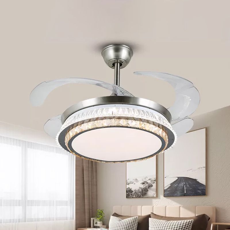Silberschicht 4 Blades Halbflush Mount Modernismus LED Crystal Anhänger Lüfterleuchte, 19 "breit