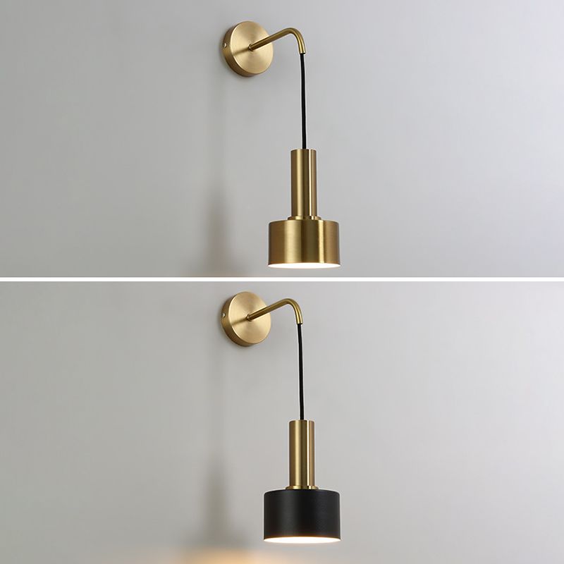 Postmoderne Small Wall Lampe métallique 1 tête de chevet de chevet.