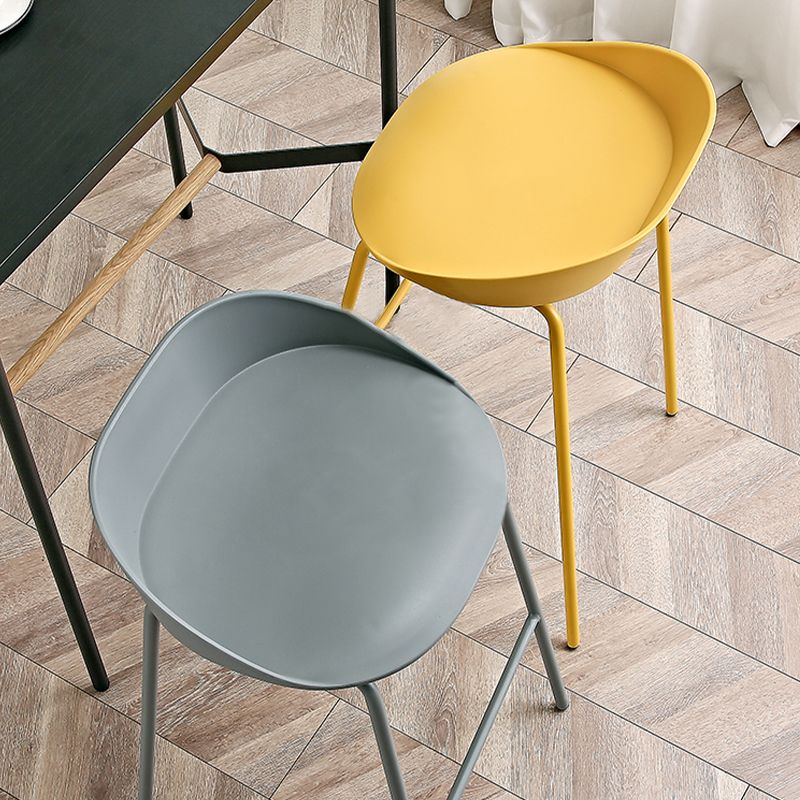 Indoor Plastic and Metal Bar Stool Modern Low Back Armless Bar Stool