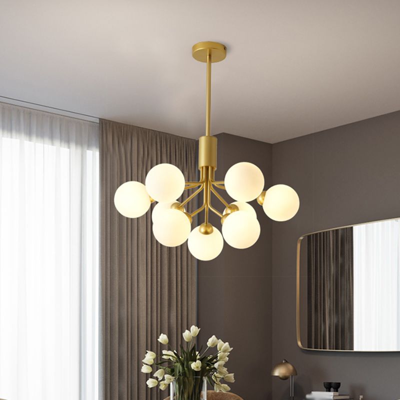 Moderno lampadario artistico a bordo in globe lampadina in ferro laccata con tonalità di vetro bianco
