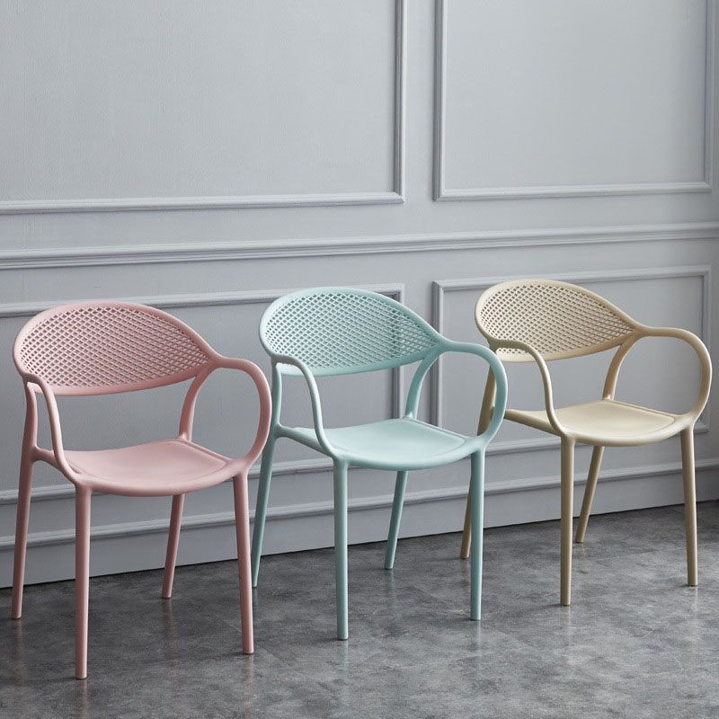 Silla apilable moderna que cena el sillón con las piernas plásticas para la cocina