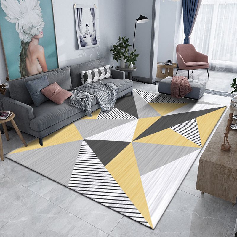 Simple Triangle Print Rug Polyester Area Carpet Non-Slip Backing Indoor Rug for Home Decoration