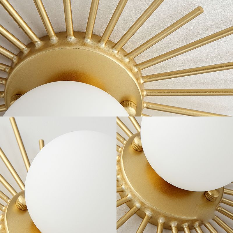 Bolvormige Flush Mount Verlichting met Frosted Glass Shade Minimalisme 1 Lamp Plafond Gemonteerd Armatuur in Goud