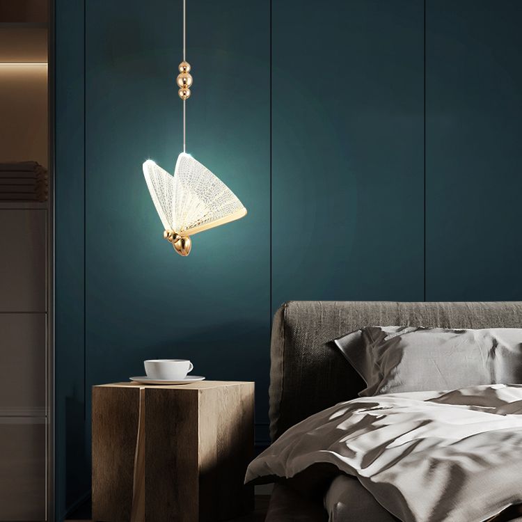 Lampada appesa a LED in oro acrilico nella luce moderna in lega di zinco farfalla a sospensione