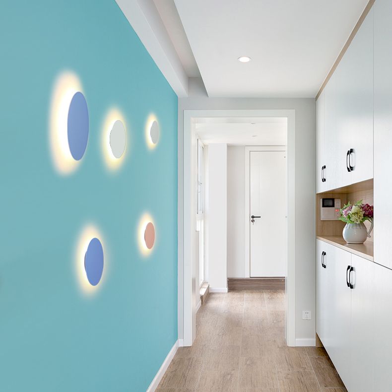 Metal Disc Wall Mount Lighting Modern Style LED Wall Sconce Lighting for Kids Bedroom