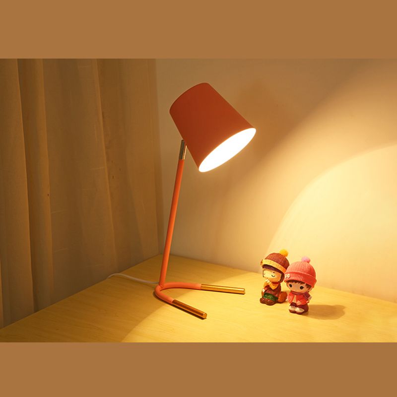 Table en métal en forme de seau Macaron 1 lampe de chevet de bulbe avec base en U