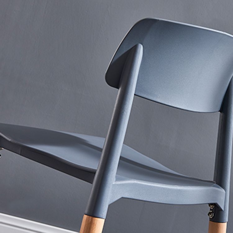 Contemporary Style Plastic Dining Chair Open Back Dining Side Chair for Kitchen