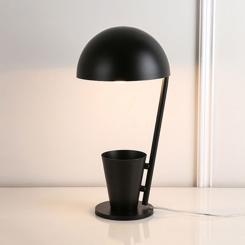 Lámpara de escritorio de tono metálico de domo Estilo contemporáneo 1 Bulbo de lectura negra/gris Luz de libro con taza de almacenamiento