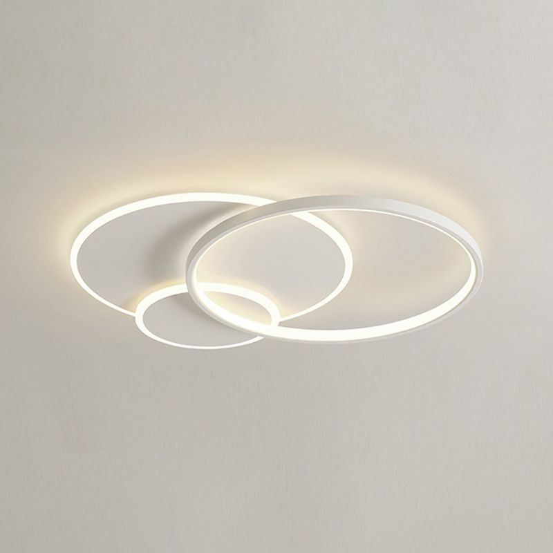 I moderni cerchi soffitto a filo a sfioramento della luce in alluminio Apparecchiatura da letto in bianco in bianco