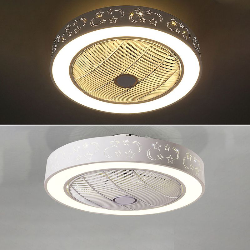 Weiß ausgehöhlter Deckenventilator Nordic Metal LED Runde Halbblüzlicht für Schlafzimmer