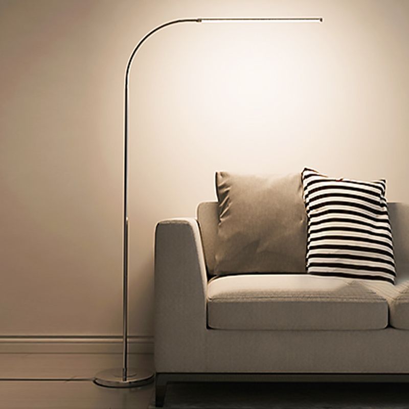 Contemporary Style Linear Shape Floor Lamp Metal Single Light Floor Lamp in Silver