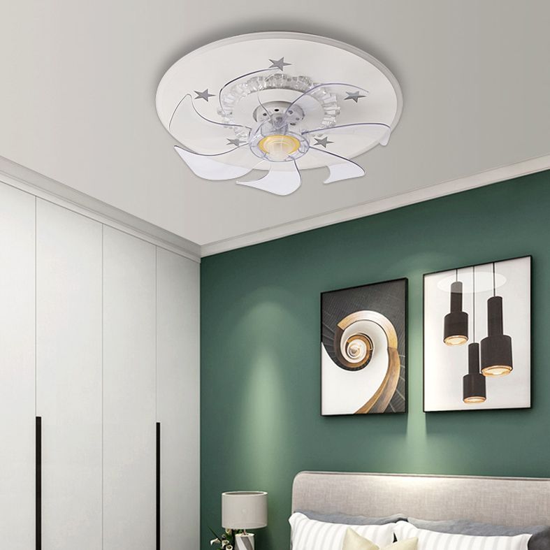 Weiße Stern Deckenlüftel Lampe Nordic LED Metal Semi Flush Mount Light für Schlafzimmer