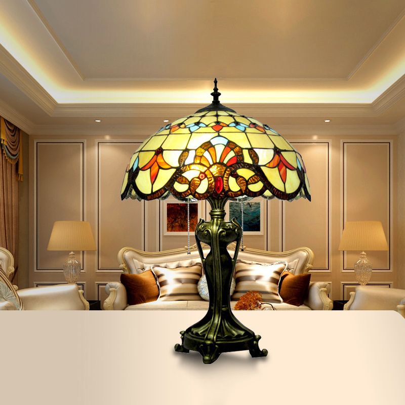 Villa Sunflower Desk Light avec chaîne de traction vitrail 2 lumières rustiques Tiffany Lire la lumière en orange / beige