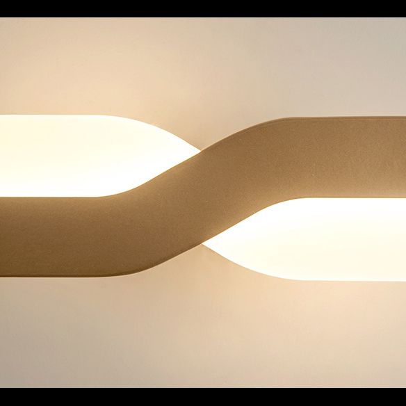 Contemporary Style Wall Light Rotatable LED Acrylic Sconce Light Fixture for Bedside