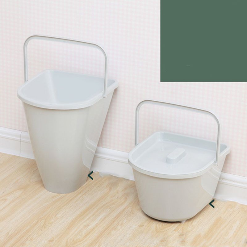 Modern Plastic Toilet Floor Mounted Toilet Bowl with Slow Close Seat for Bathroom