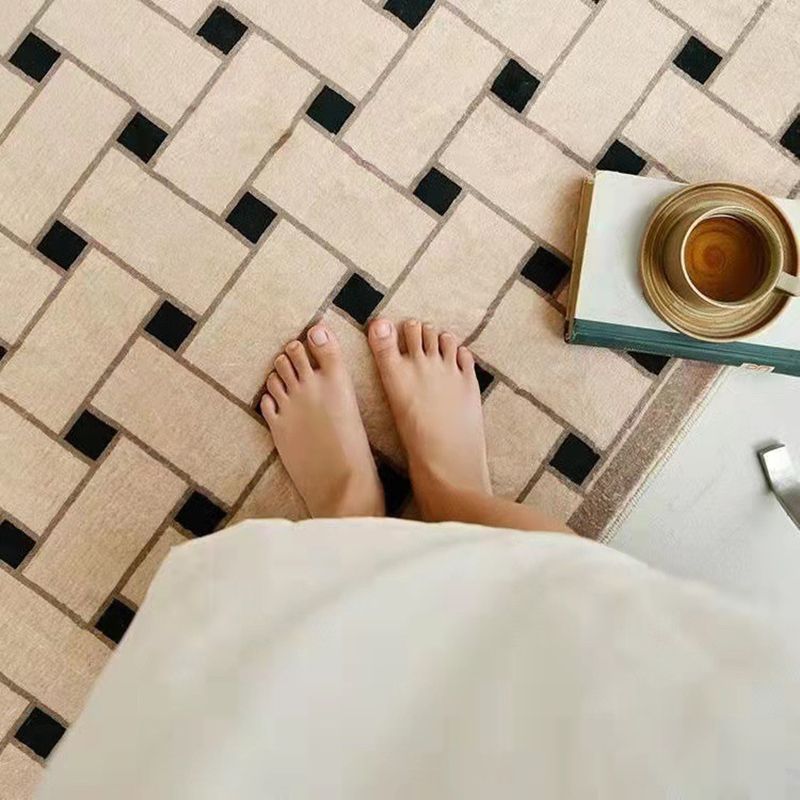 Alfombra de área de patrón a cuadros elegante alfombra de poliéster marrón alfombra resistente a la alfombra para decoración del hogar