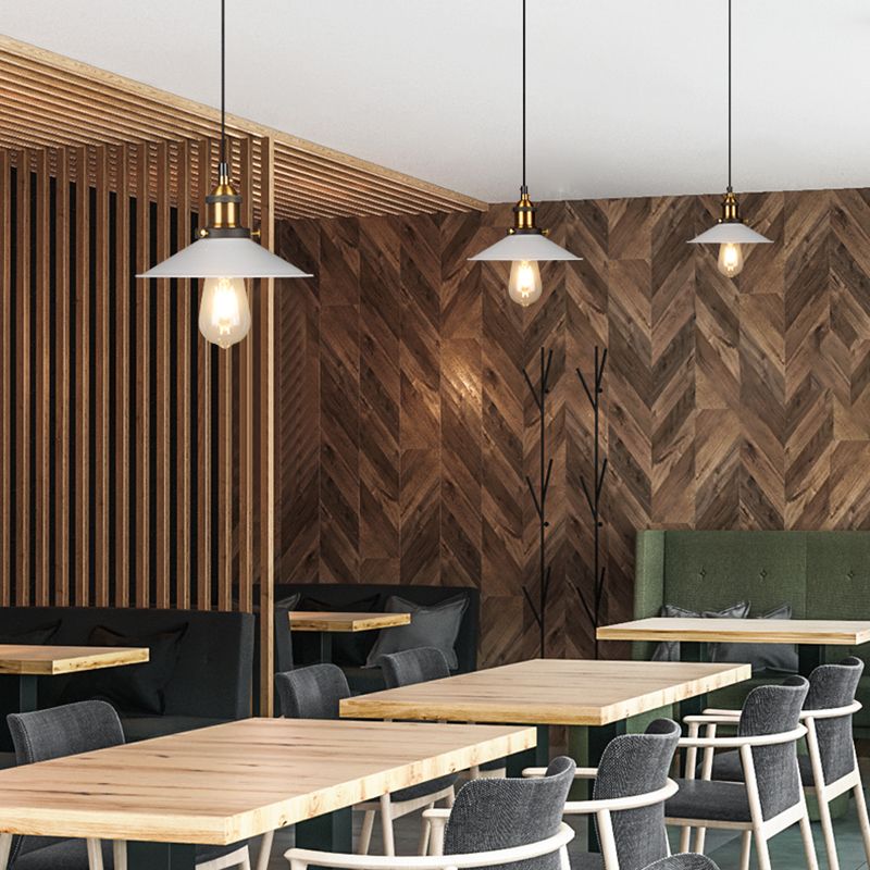 Lampada a sospensione di ferro a sospensione a sospensione industriale.