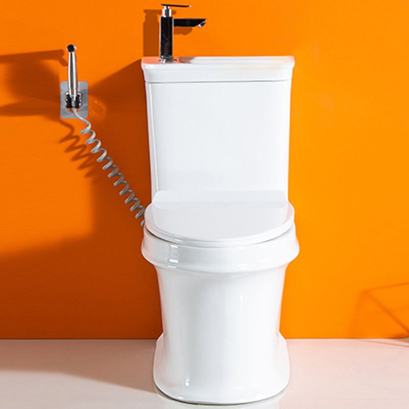 Modern Ceramic Flush Toilet One Piece White Toilet Bowl for Washroom