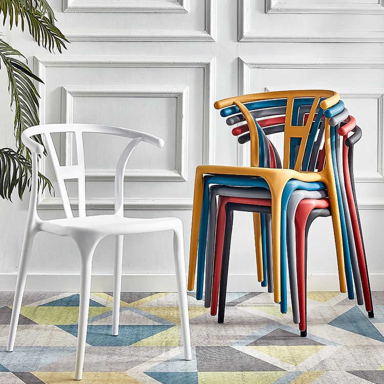 Chaises de salle à manger en plastique de style moderne, chaises de salle à manger empilables pour la cuisine