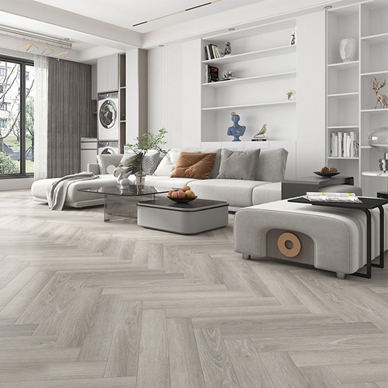 Traditional Flooring Planks Solid Wood Click-Locking Parquet Wooden Floor