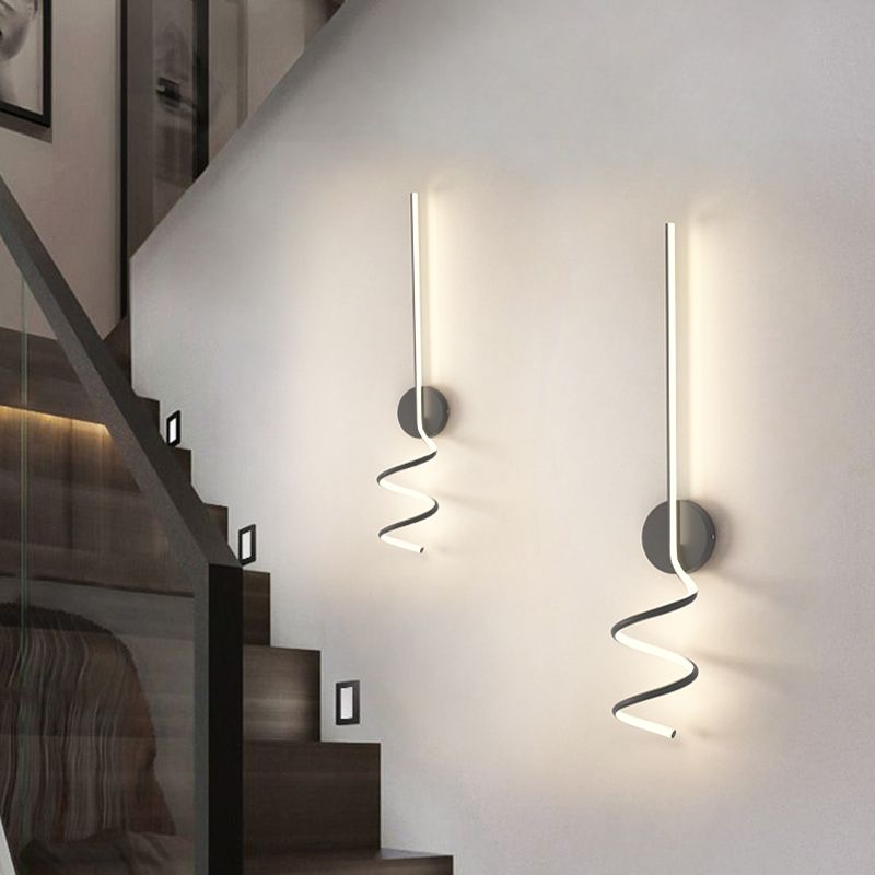 Modern Style Linear Shape Wall Sconce Metal 1 Light Wall Lighting for Living Room