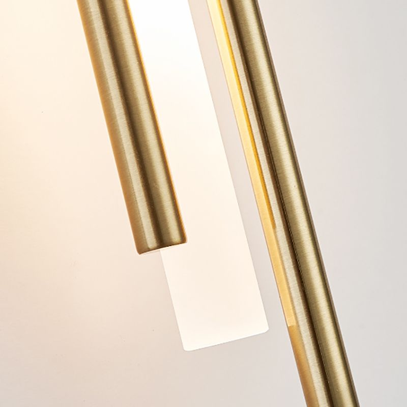 Moderner Stil Wandleuchte geometrische Form LED -Wandleuchte mit Metallschatten für Schlafzimmer