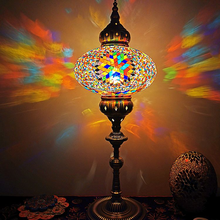 Elliptisch bedvloerlamp traditioneel glas in lood 1 kop wit/beige/rood staand licht